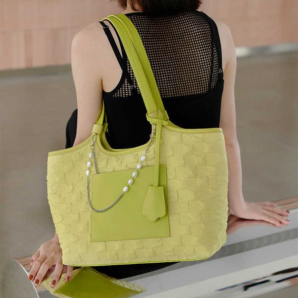 shoulder bags handbag large capacity designer handbags tote bag for women and small crowd high winter new portable one shoulder
shoulder bags handbag large capacity designer handbags tote bag for women and small crowd high winter new portable one shoulder