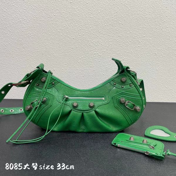 le cagole designer bags vintage motorcycle half moon crossbody pochette bag luxury women's men satchel with coin purse rivet tote brand
le cagole designer bags vintage motorcycle half moon crossbody pochette bag luxury women's men satchel with coin purse rivet tote brand