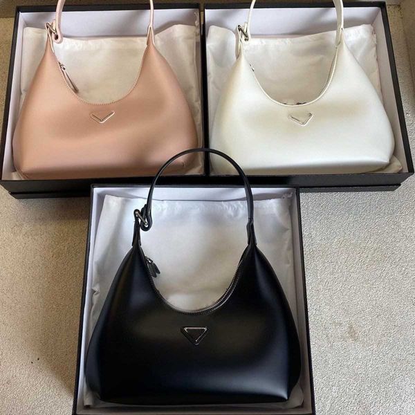 women's luxury designer handbag new armpit simple solid color fashion full matching diagonal shoulder bag factory direct sales
women's luxury designer handbag new armpit simple solid color fashion full matching diagonal shoulder bag factory direct sales