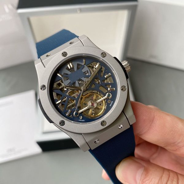 watch diameter classic sports tape automatic mechanical 42mm movement sapphire designer to create luxury men and women, Slivery;golden
watch diameter classic sports tape automatic mechanical 42mm movement sapphire designer to create luxury men and women, Slivery;golden