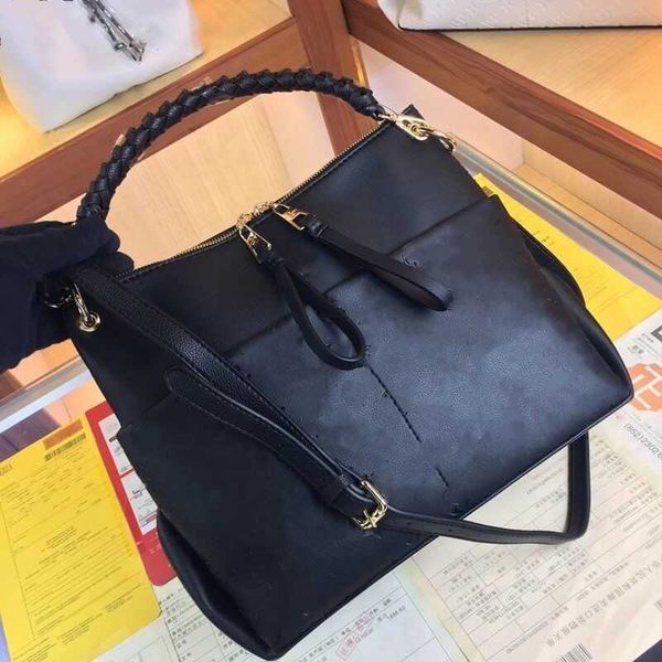 designer luxury women the tote bag fashion versatile handbags shoulder crossbody bags purse tories totes large capacity saddle wallets 7a z3
designer luxury women the tote bag fashion versatile handbags shoulder crossbody bags purse tories totes large capacity saddle wallets 7a z3