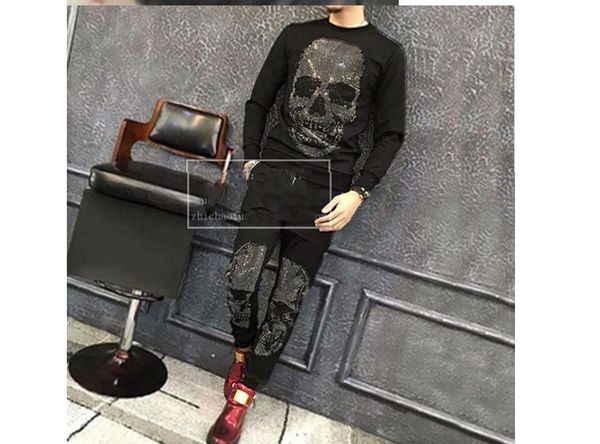 sale winter men shorts sets casual designer tracksuit men sportswear rhinestones brand clothing suit, White;black
sale winter men shorts sets casual designer tracksuit men sportswear rhinestones brand clothing suit, White;black