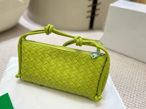 new designer handbags woven series fashion trend luxury bags women's cross body shoulder handbag pochette
new designer handbags woven series fashion trend luxury bags women's cross body shoulder handbag pochette