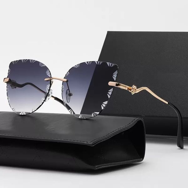 1959luxury sunglasses polaroid lens designer womens mens goggle senior eyewear for women eyeglasses frame vintage metal sun glasses with box, White;black
1959luxury sunglasses polaroid lens designer womens mens goggle senior eyewear for women eyeglasses frame vintage metal sun glasses with box, White;black