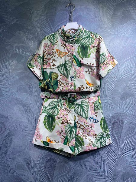 women's two piece sets high end european and american style designer's new butterfly flower print stand collar short sleeve shirt, White
women's two piece sets high end european and american style designer's new butterfly flower print stand collar short sleeve shirt, White