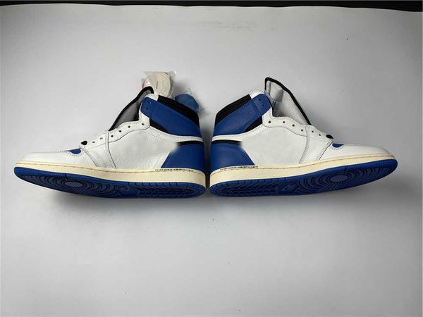 shoes 1 high og white wmns 1s hiroshi military blue little lightning fragment sneakers dh3227-105 version basketball, White;red
shoes 1 high og white wmns 1s hiroshi military blue little lightning fragment sneakers dh3227-105 version basketball, White;red