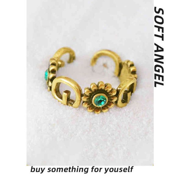 summer gift ancient home ring emerald gold hollow metal light luxury opening, Silver
summer gift ancient home ring emerald gold hollow metal light luxury opening, Silver