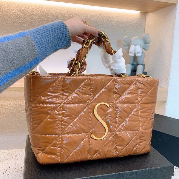 new large shopping bags for women handbags feather totes winter soft down jacket crossbody gold brand letter
new large shopping bags for women handbags feather totes winter soft down jacket crossbody gold brand letter