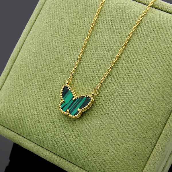 pendant necklaces designer jewelry chains luxury bijoux cjewelers vc letter four-leaf flower single drill shell carved texture butterfly ori, Silver
pendant necklaces designer jewelry chains luxury bijoux cjewelers vc letter four-leaf flower single drill shell carved texture butterfly ori, Silver