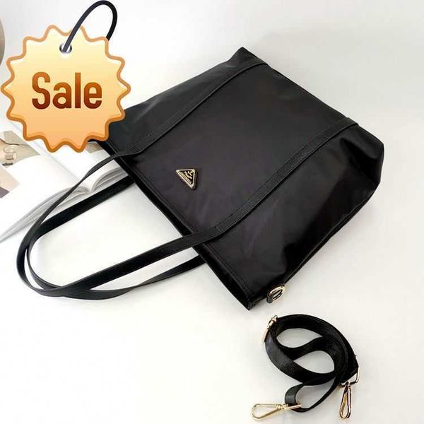 luxury designer women's handbag 2023 fashion multifunctional waterproof nylon large capacity shopping bag manufacturers direct sales
luxury designer women's handbag 2023 fashion multifunctional waterproof nylon large capacity shopping bag manufacturers direct sales