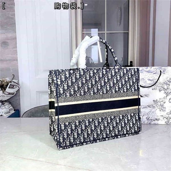 purses new tote bag women's bag leopard flower embroidered shopping bag mengtian handbag
purses new tote bag women's bag leopard flower embroidered shopping bag mengtian handbag