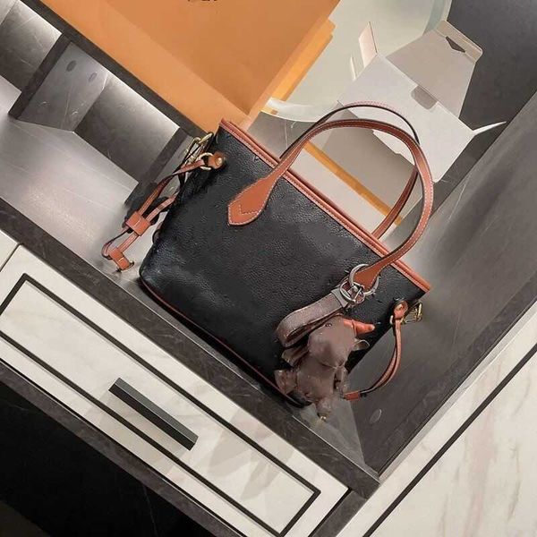 designer luxury women the tote bag fashion versatile handbags shoulder crossbody bags purse tories totes large capacity saddle wallets 7a i3
designer luxury women the tote bag fashion versatile handbags shoulder crossbody bags purse tories totes large capacity saddle wallets 7a i3