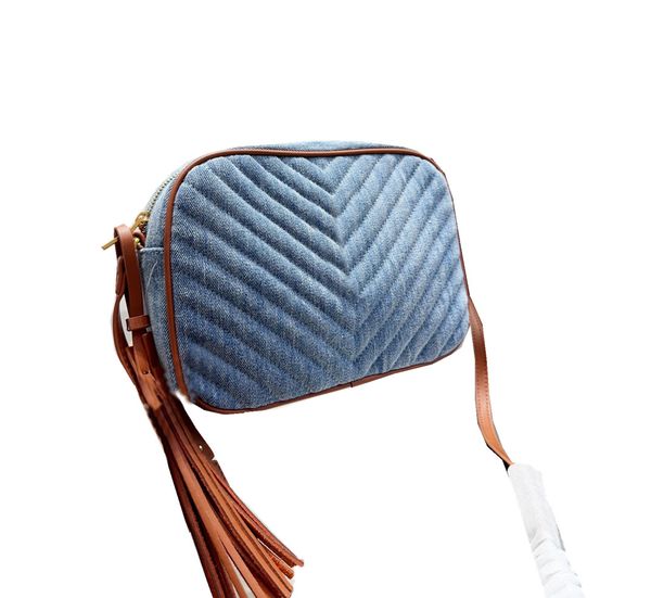 women's shoulder bag designer's design denim single chain camera bag retro style size 23cm
women's shoulder bag designer's design denim single chain camera bag retro style size 23cm