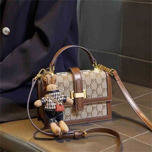 purse high sense chain small square bag women's new french minority versatile one shoulder messenger bag 
purse high sense chain small square bag women's new french minority versatile one shoulder messenger bag