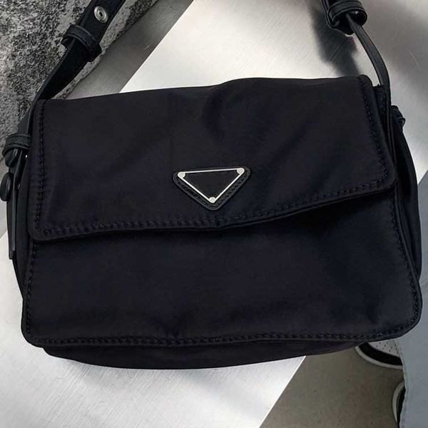 women's luxury designer shoulder bag crossbody bags tote one-shoulders fashion trend casual multi-functional armpit bags factory direct
women's luxury designer shoulder bag crossbody bags tote one-shoulders fashion trend casual multi-functional armpit bags factory direct