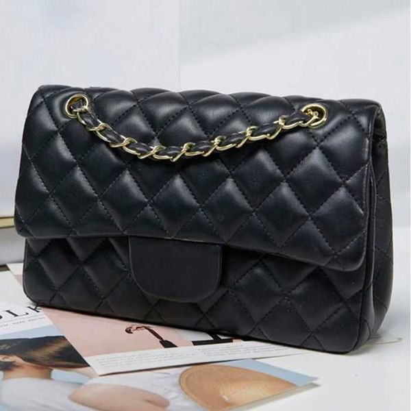designer handbag shoulder chain bag clutch flap bags wallet check velour thread purse double letters solid hasp waist square stripes
designer handbag shoulder chain bag clutch flap bags wallet check velour thread purse double letters solid hasp waist square stripes