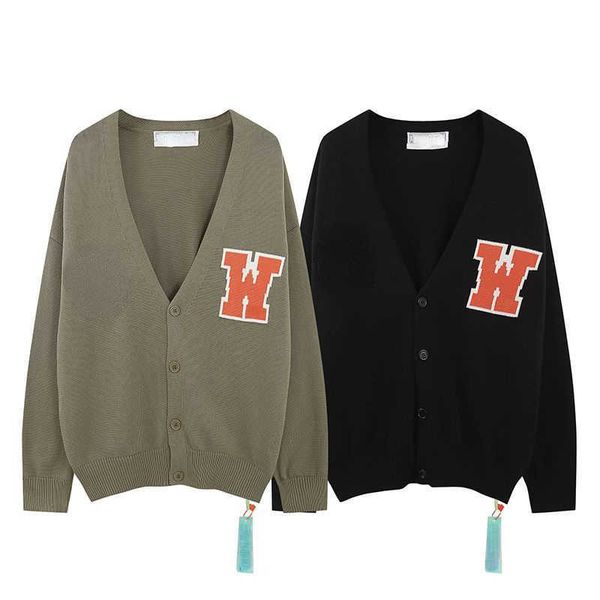 designer sweater embroidery letter v-neck knitted sweaters couple loose cardigan coat fashion long sleeved knittshirt, White;black
designer sweater embroidery letter v-neck knitted sweaters couple loose cardigan coat fashion long sleeved knittshirt, White;black