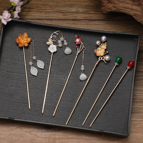 vintage metal flower hairpin for women antique hair stick girl costume chinese hanfu hair accessories bun maker, Golden;silver
vintage metal flower hairpin for women antique hair stick girl costume chinese hanfu hair accessories bun maker, Golden;silver