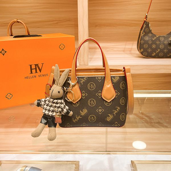 mini vegetable basket small cute dog pendant fashion female bag light luxury customized new model, Black;red
mini vegetable basket small cute dog pendant fashion female bag light luxury customized new model, Black;red