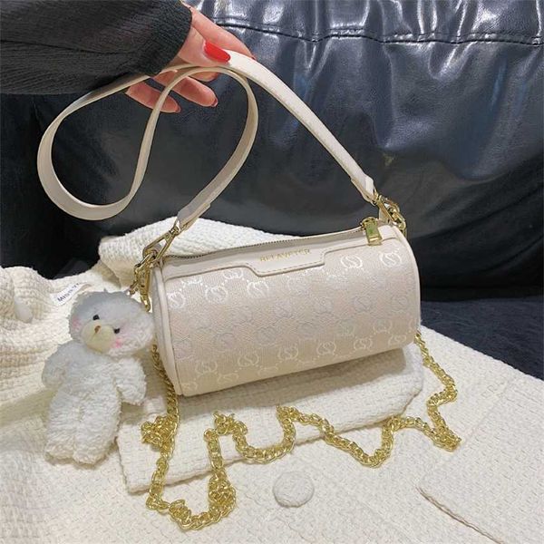 handbag bag women autumn and winter new fashion canvas cylinder chain strip sling single shoulder women's messenger bag
handbag bag women autumn and winter new fashion canvas cylinder chain strip sling single shoulder women's messenger bag