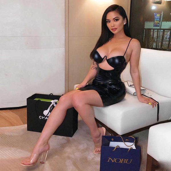 new autumn and winter 2022 ins women's fashion v-neck backless sling dress women, Black;gray
new autumn and winter 2022 ins women's fashion v-neck backless sling dress women, Black;gray