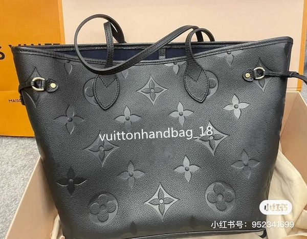 2pcs/set bag ladies shopping bags leather tote floral composite leather rclutch crossbody shoulderaaaaa
2pcs/set bag ladies shopping bags leather tote floral composite leather rclutch crossbody shoulderaaaaa