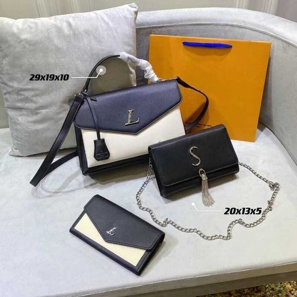 designer luxury women the tote bag fashion versatile handbags shoulder crossbody bags purse tories totes large capacity saddle wallets 7a rd
designer luxury women the tote bag fashion versatile handbags shoulder crossbody bags purse tories totes large capacity saddle wallets 7a rd