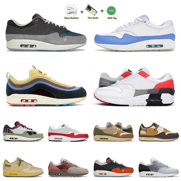 sports max 1 running shoes 87s won-ang university blue evolution of icons sneakers gg7x, Black;white
sports max 1 running shoes 87s won-ang university blue evolution of icons sneakers gg7x, Black;white