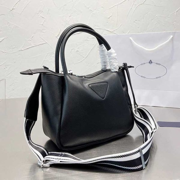 evening bags shoulder bags women dumplings totes bag genuine leather handbag purse detachable woven wide shoulder strap crossbody bags
evening bags shoulder bags women dumplings totes bag genuine leather handbag purse detachable woven wide shoulder strap crossbody bags