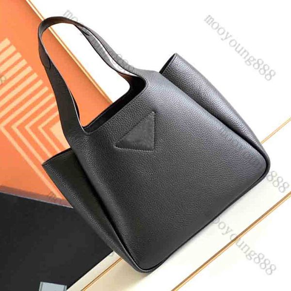 10a tier quality luxury designers hobo bucket bag 25cm small real leather calfskin quilted purse handbag womens shoulder black silver
10a tier quality luxury designers hobo bucket bag 25cm small real leather calfskin quilted purse handbag womens shoulder black silver