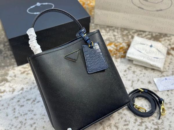 fashion large volume reprint women bag bucket tote cowhide metal triangle logo design commuter luxury designer chain crossbody bag
fashion large volume reprint women bag bucket tote cowhide metal triangle logo design commuter luxury designer chain crossbody bag