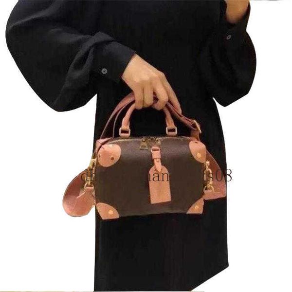 designer luxury women the tote bag fashion versatile handbags shoulder crossbody bags purse tories totes large capacity saddle wallets 7a 0i
designer luxury women the tote bag fashion versatile handbags shoulder crossbody bags purse tories totes large capacity saddle wallets 7a 0i