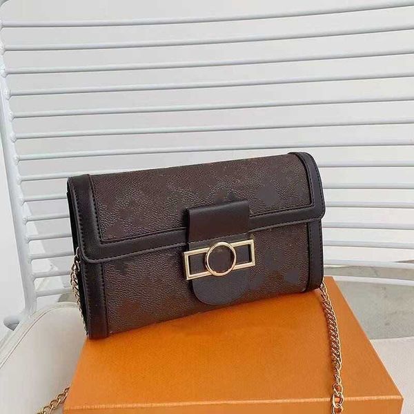 designer luxury women the tote bag fashion versatile handbags shoulder crossbody bags purse tories totes large capacity saddle wallets 7a p3
designer luxury women the tote bag fashion versatile handbags shoulder crossbody bags purse tories totes large capacity saddle wallets 7a p3