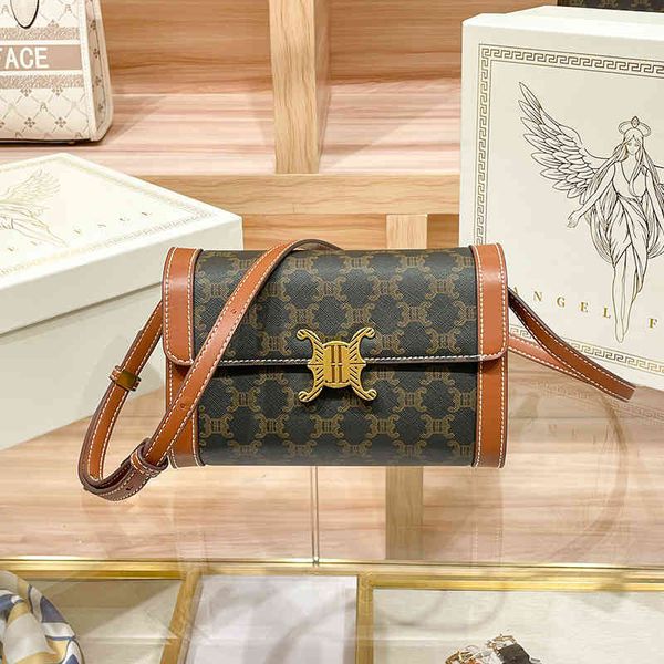2022 new high grade small square bag printed crossbody simple versatile one shoulder women's
2022 new high grade small square bag printed crossbody simple versatile one shoulder women's