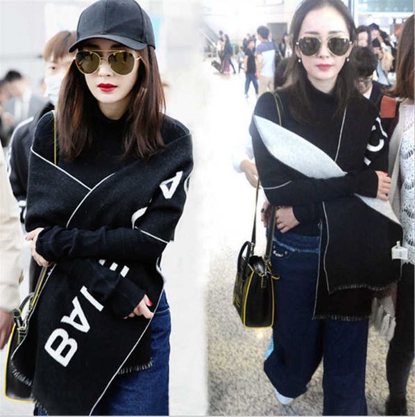 autumn and winter 2022 yangmi airport same black and white lettered fashion shawl dualuse wool cashmere tassel scarf, Blue;gray
autumn and winter 2022 yangmi airport same black and white lettered fashion shawl dualuse wool cashmere tassel scarf, Blue;gray