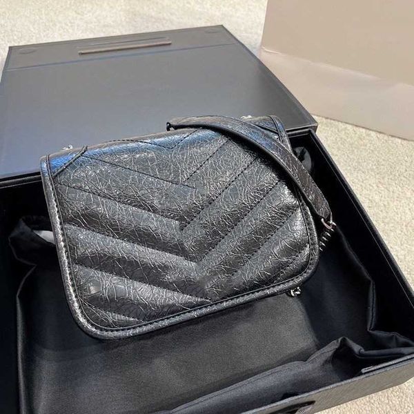 luxury designer shoulder bags tote postman clamshell oil wax leathers skew fashion small diamond chain leather shoulders bag factory direct
luxury designer shoulder bags tote postman clamshell oil wax leathers skew fashion small diamond chain leather shoulders bag factory direct