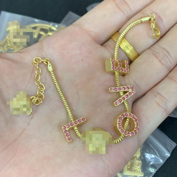 medusa red diamonds zircon letter chain bracelets 18k gold plated brass brand woman designer bangles classic style link premium festive part, Black
medusa red diamonds zircon letter chain bracelets 18k gold plated brass brand woman designer bangles classic style link premium festive part, Black