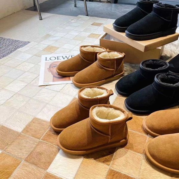 ugglies boots 2022 winter new genuine leather snow boots zhou dongyu same short tube fur integrated thickened couple's parent child cot, Black
ugglies boots 2022 winter new genuine leather snow boots zhou dongyu same short tube fur integrated thickened couple's parent child cot, Black