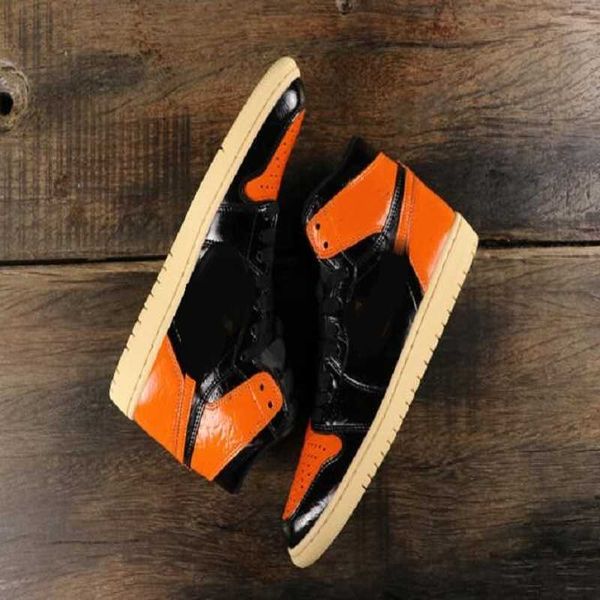 shoes eur36-46 high mid chicago royal toe black metallic gold pine green patent men women sneakers trainers, White;red
shoes eur36-46 high mid chicago royal toe black metallic gold pine green patent men women sneakers trainers, White;red