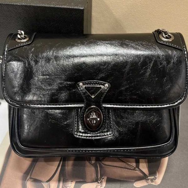 women's luxury designer single shoulder bag fashion niche cross messenger retro double chain armpit diagonal factory direct sales
women's luxury designer single shoulder bag fashion niche cross messenger retro double chain armpit diagonal factory direct sales