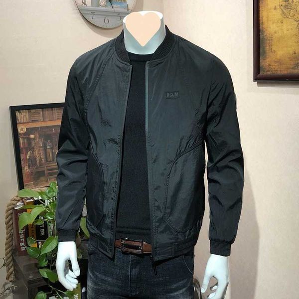 new casual pilot jacket in spring and autumn men's short style korean fashion handsome baseball jacket men's jacket thin style, Black;brown
new casual pilot jacket in spring and autumn men's short style korean fashion handsome baseball jacket men's jacket thin style, Black;brown