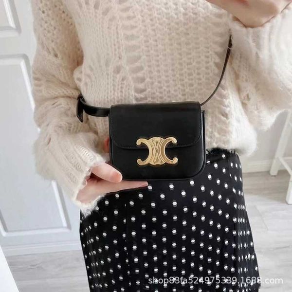 storage bags spring and summer 2022 new triumphal arch bag leather women's single shoulder messenger mini mouth red bag earphone
storage bags spring and summer 2022 new triumphal arch bag leather women's single shoulder messenger mini mouth red bag earphone