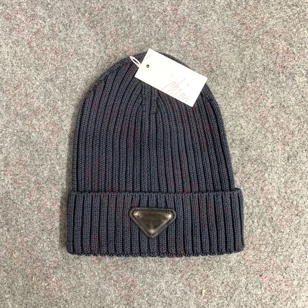 classic designer winter beanie men and women fashion design knitted caps autumn wool hat letter jacquard warm skull cap beanie muts, Blue;gray
classic designer winter beanie men and women fashion design knitted caps autumn wool hat letter jacquard warm skull cap beanie muts, Blue;gray