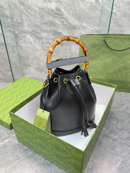 designer luxury women the tote bag fashion versatile handbags shoulder crossbody bags purse telfars totes large capacity saddle wallets 7a 6
designer luxury women the tote bag fashion versatile handbags shoulder crossbody bags purse telfars totes large capacity saddle wallets 7a 6