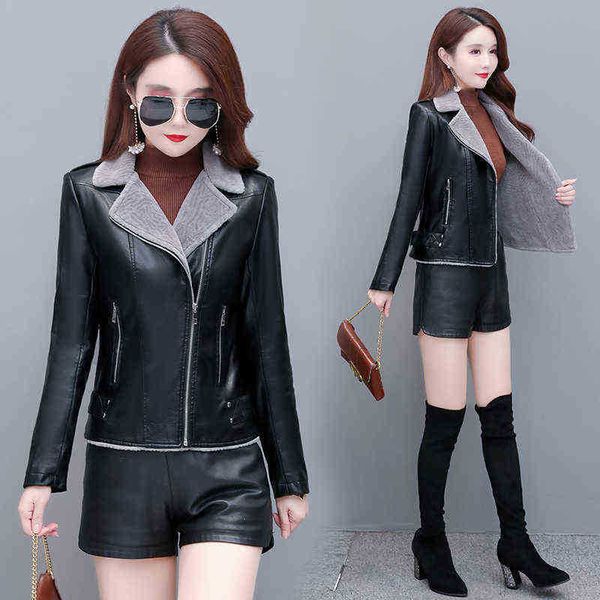 women faux fur coat pu leather short warm plush thick outerwear ladies padded fur locomotive leather jackets m5xl winter j220727, Black
women faux fur coat pu leather short warm plush thick outerwear ladies padded fur locomotive leather jackets m5xl winter j220727, Black