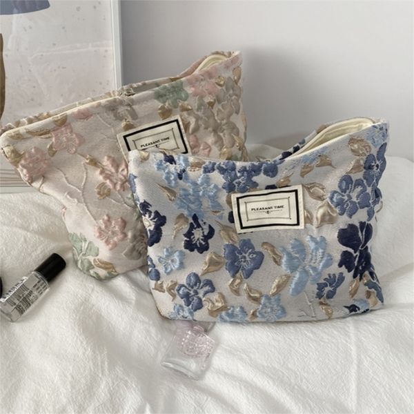 cosmetic bags cases fashion flowers print canvas washing large capacity women travel pouch make up storage 221114
cosmetic bags cases fashion flowers print canvas washing large capacity women travel pouch make up storage 221114