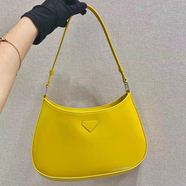 artsy designer handbag designer bags shoulder bag underarm womens leather signature medieval french stick hobo bright face cowhide portable
artsy designer handbag designer bags shoulder bag underarm womens leather signature medieval french stick hobo bright face cowhide portable