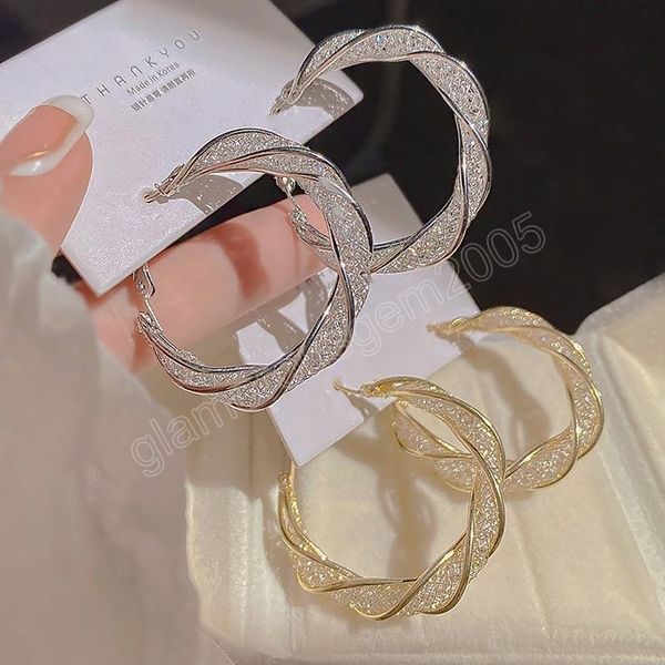 luxury twist hoop earrings for women metal geometric gold silver color earrings hollow circle dangle earring wddding jewelry, Golden;silver
luxury twist hoop earrings for women metal geometric gold silver color earrings hollow circle dangle earring wddding jewelry, Golden;silver