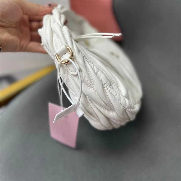 shoulder bags designer fashion mm handbags wrist mm new 2022 pleated handheld hobo underarm one oblique cross crescent vj8n young chic satin
shoulder bags designer fashion mm handbags wrist mm new 2022 pleated handheld hobo underarm one oblique cross crescent vj8n young chic satin