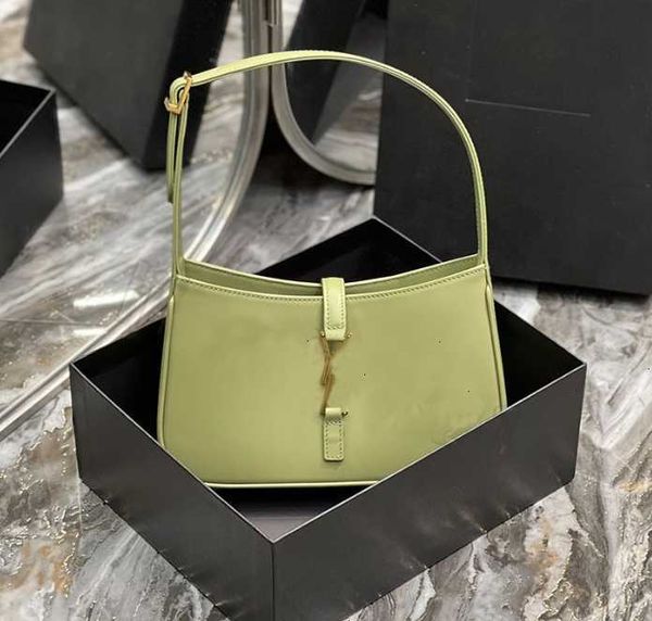 designer bag baguette fashion bag wholesale yjb22035 multi-color luxurys armpit classic leather designer handbags for ladies shoulder bags
designer bag baguette fashion bag wholesale yjb22035 multi-color luxurys armpit classic leather designer handbags for ladies shoulder bags